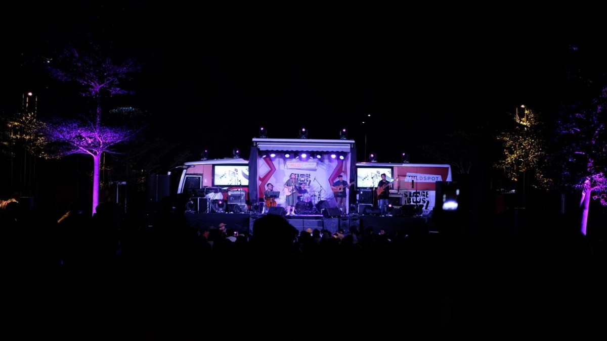 Gaby sedang beraksi di Stage Bus Jazz Tour 2019 - Bandung